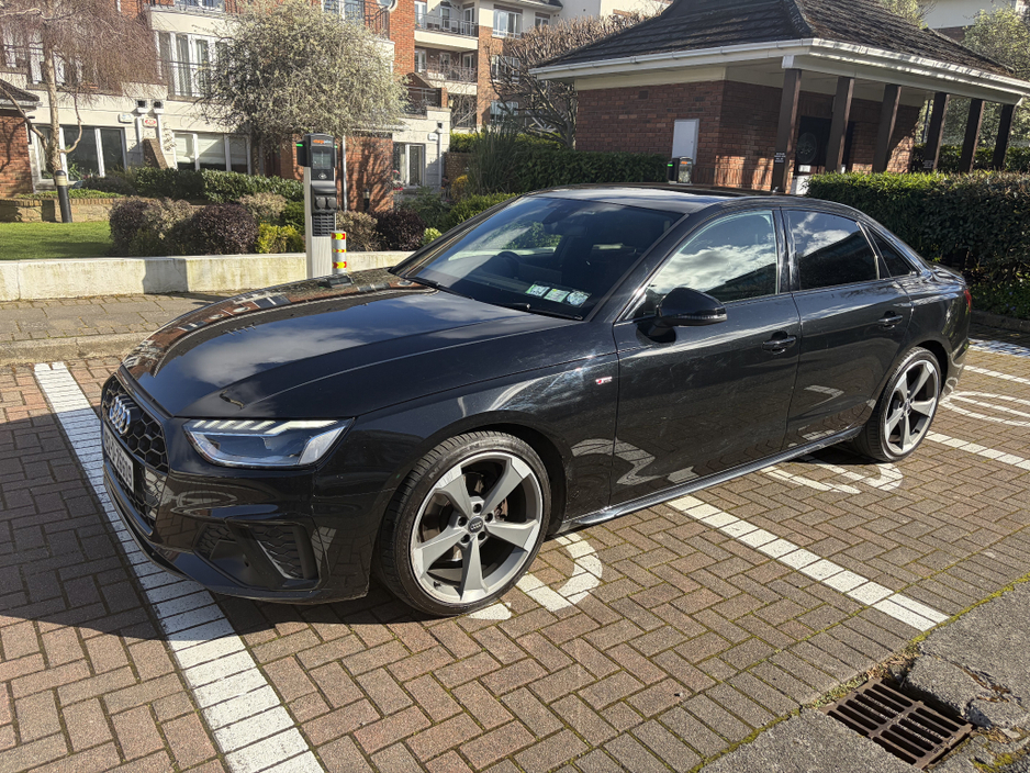 Audi A4 2.0 TDI BLACK EDITION 163PS 4DR AUTO