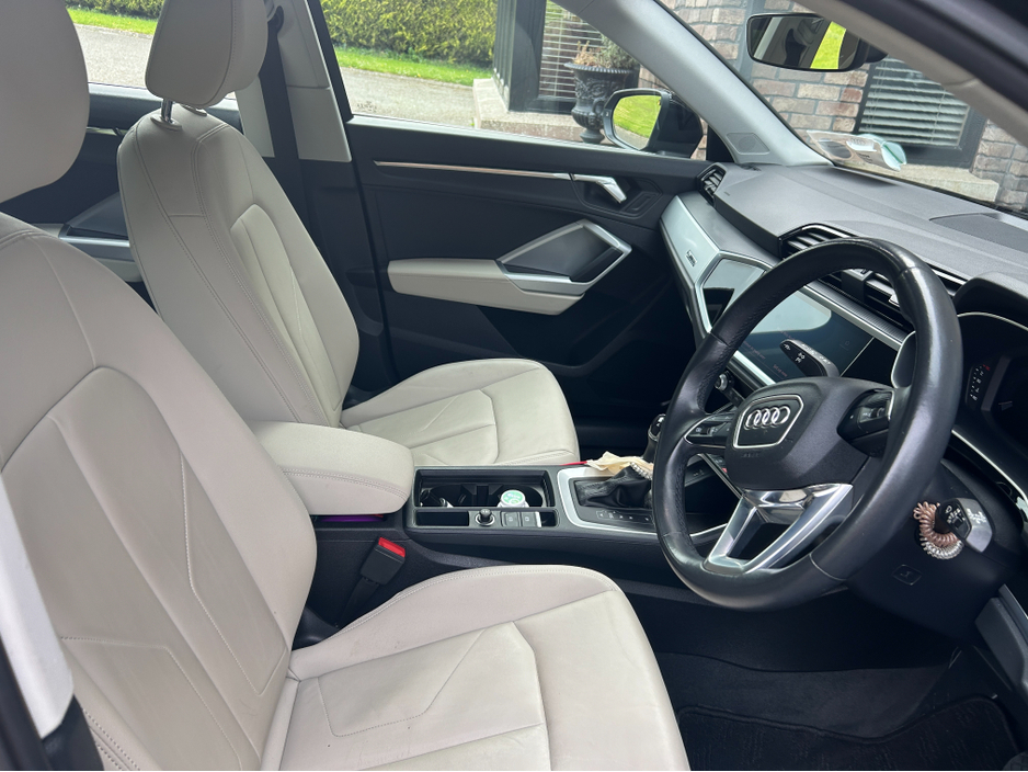 2022 Audi Q3 2L Diesel For Sale Images