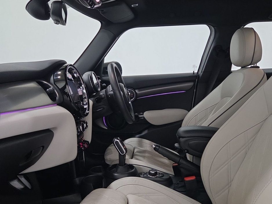 2022 MINI Hatch 1.5L Petrol For Sale Images