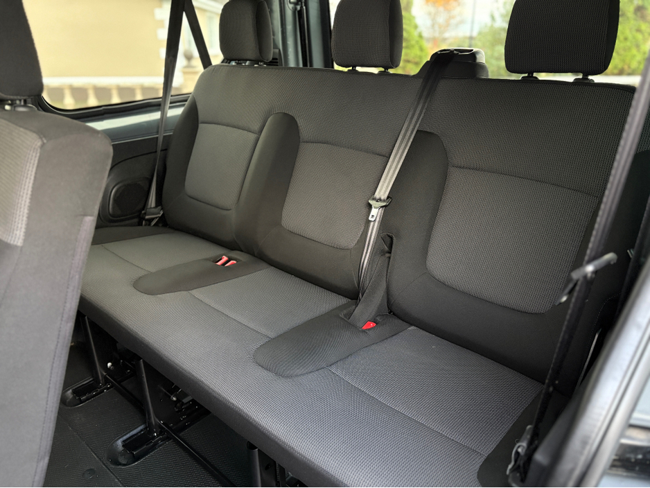 2022 Renault Trafic 2L Diesel For Sale Images