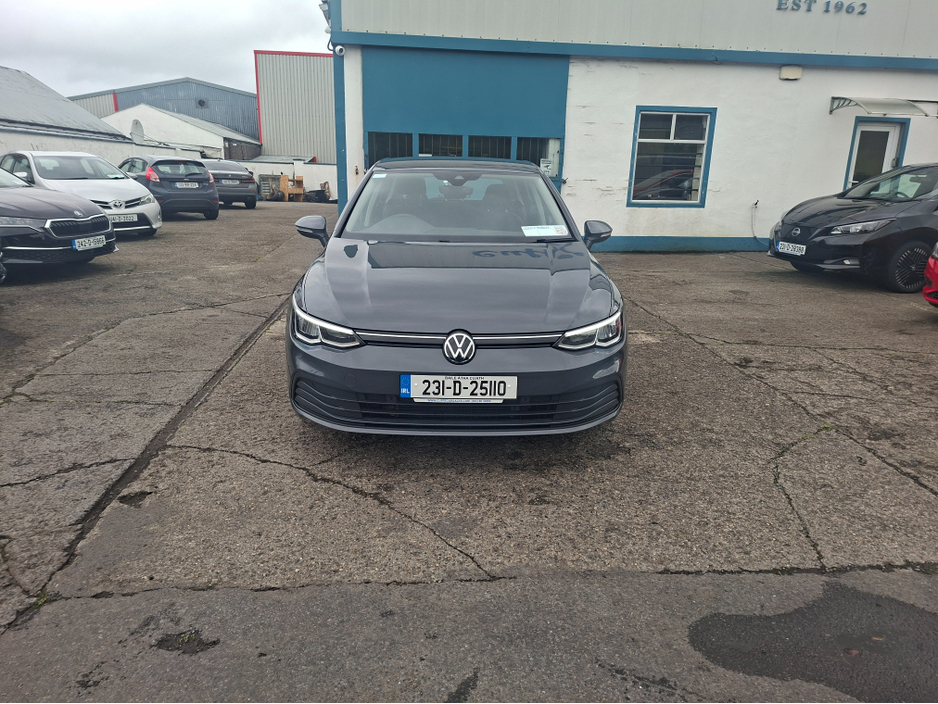 2023 Volkswagen Golf 2L Diesel For Sale Images