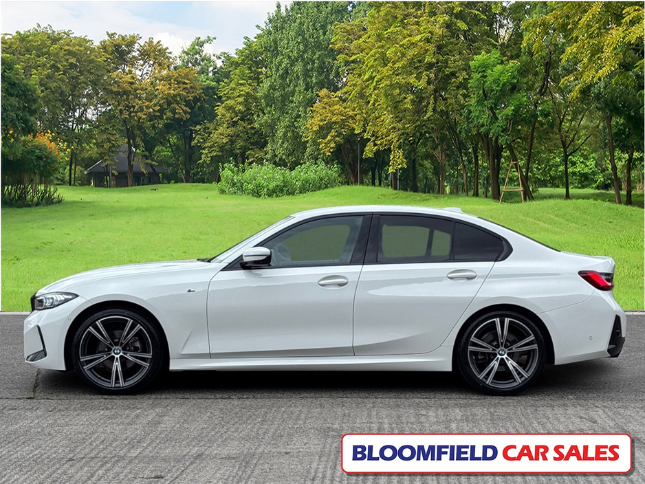 BMW 3 Series ** DEPOSIT TAKEN** 320D MSPORT , AUTO // ULTRA LOW MILEAGE — thumbnail 4