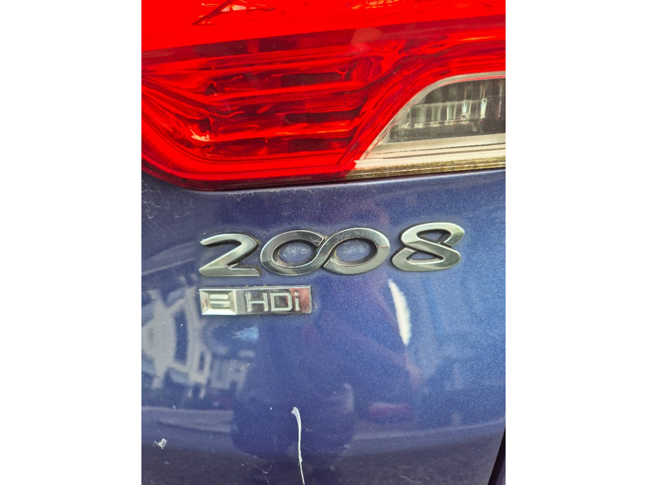 Peugeot 2008 1.6 E-HDI ALLURE EGC 5DR AUTO — thumbnail 11
