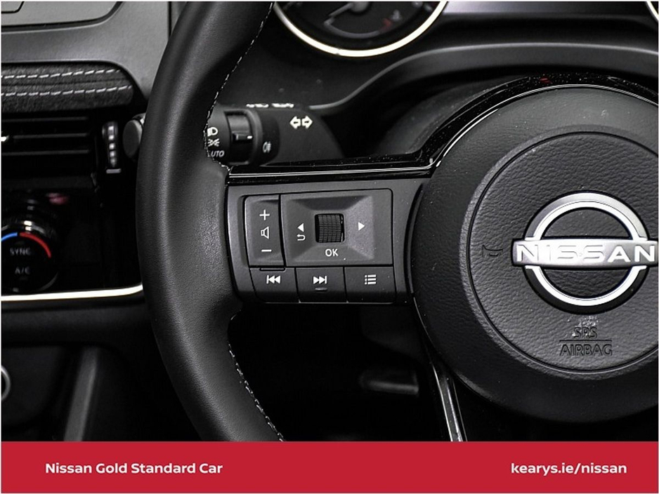 Nissan Qashqai 1.3 PET MILD HYBRID SV WITH HEATED FRONT SEATS - HEATED STEERING WHEEL - HEATED WINDSCREEN - MEGA SALE PRICE — thumbnail 17