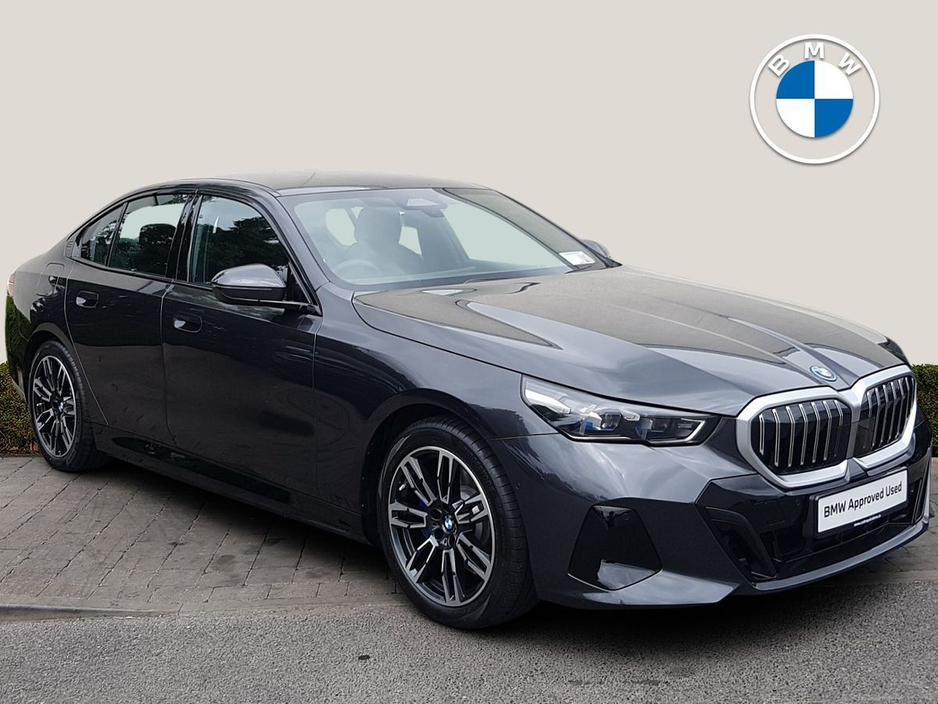 2026 BMW 5 Series 2L Petrol Plug-in Hybrid For Sale Images
