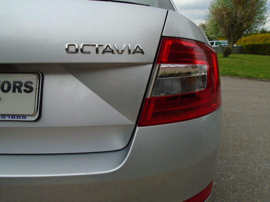 2017 Skoda Octavia 1.6L Diesel For Sale Images