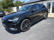Audi Q8 3.0 TFSI BLK ED 55 QTO 381P