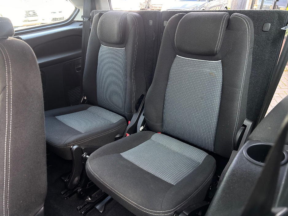 Ford Galaxy 2.0 TDCI ZETEC 140PS 5DR 7-Seater Super Low Mileage & Immaculate - NCT & TAX - ACT Fast This Wont Last - Trade-In Welcome - Assured Warranty - — thumbnail 23