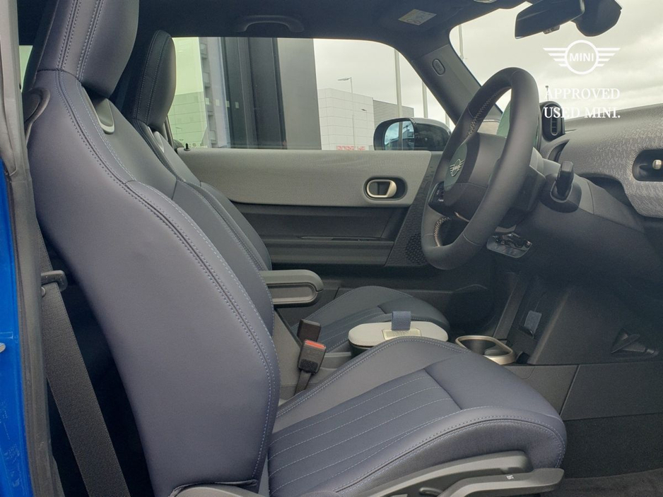 2026 MINI Hatch 1.5L Petrol For Sale Images
