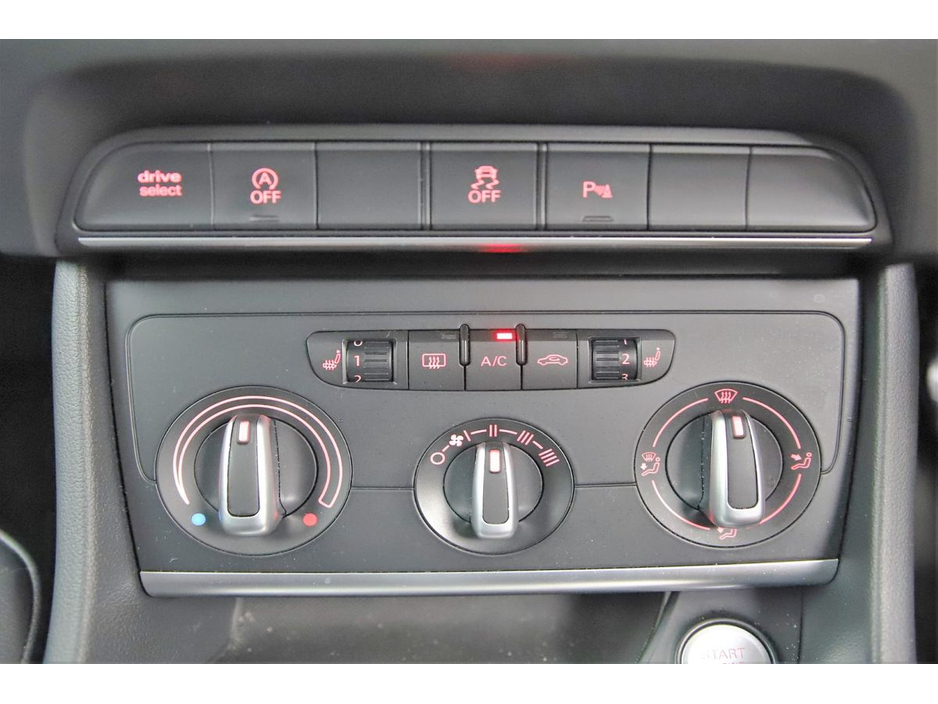 Audi Q3 1.4 TFSI COD 150BHP S-TRONIC SE *FULL LEATHER* — thumbnail 22