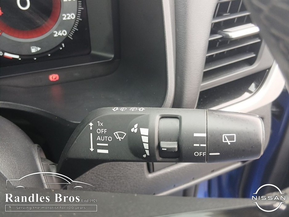 Nissan Qashqai 1.3 PET MILD HYBRID SV PREMIUM — thumbnail 21