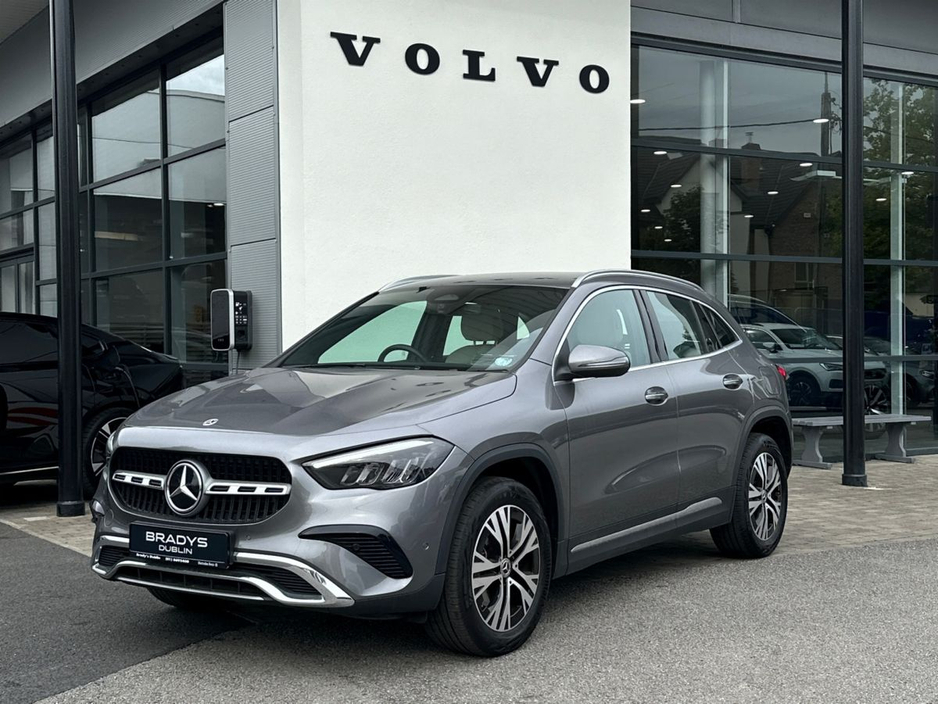 Mercedes-Benz GLA Class GLA 200d Progressive Plus*Beige Leather*