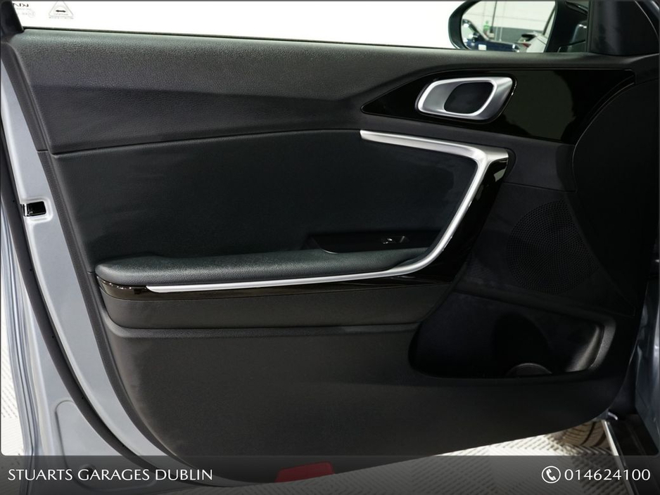 Kia XCeed 1.6 GDi PHEV AUTOMATIC — thumbnail 15
