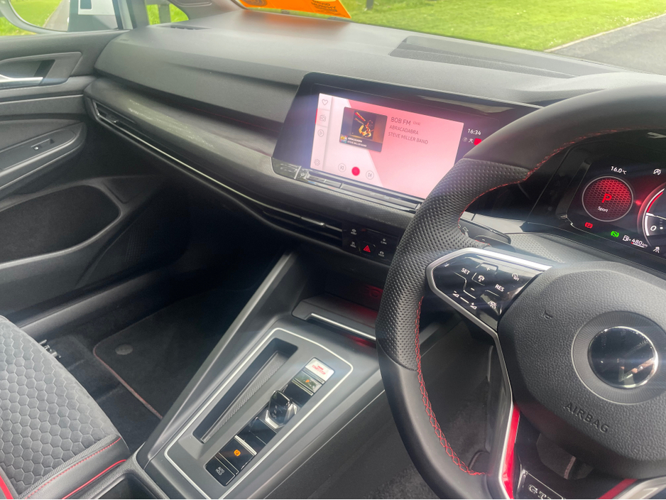 2024 Volkswagen Golf 2L Petrol For Sale Images