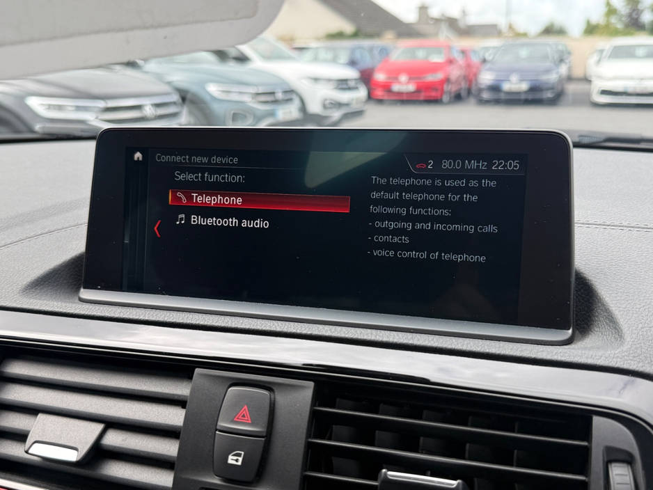 BMW 1 Series SPORT 150BHP 2.0 AUTOMATIC *REAR VIEW CAMERA, 16 " ALLOYS, PARKING SENSORS FRONT & REAR, CRUISE CONTROL, 3 STAGE HEATED SEATS, FACTORY FITTED PRIVACY GLASS, DUAL ZONE CLIMATE CONTROL, PUSH START/STOP* — thumbnail 18