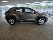 2024 Toyota Yaris Cross 1.5L Petrol Hybrid For Sale Images