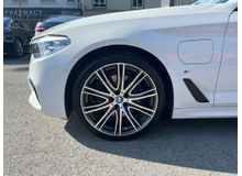 2018 BMW 5 Series 2.0L Hybrid For Sale Images