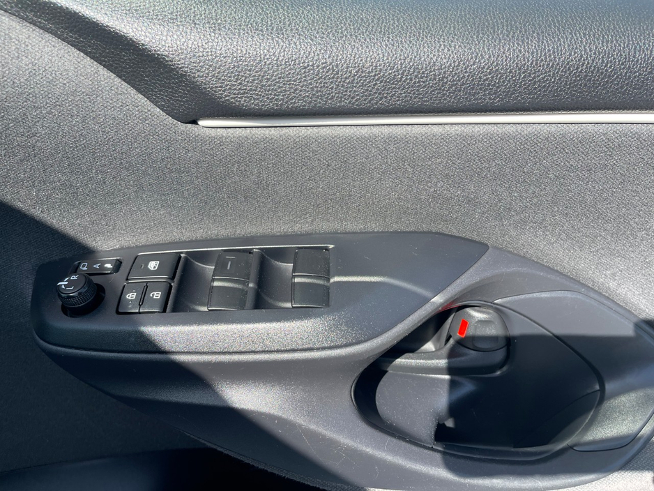 2020 Toyota Yaris 1.5L Petrol Hybrid For Sale Images