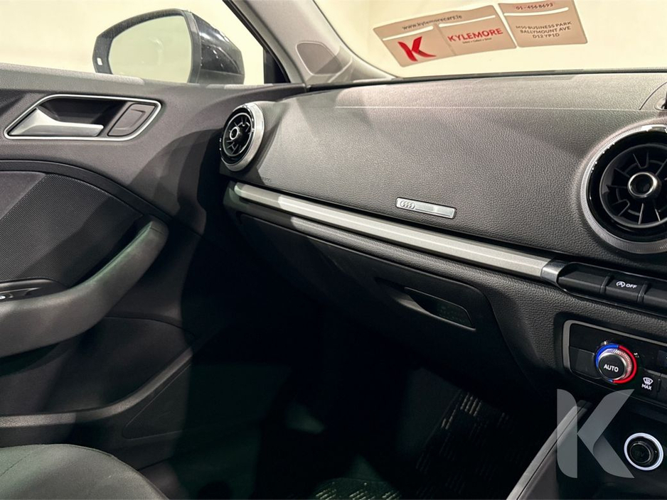 Audi A3 1.4 TFSI AUTOMATIC - FACTORY ALLOYS - PUSH BUTTON START/STOP - REAR CAMERA - MULTI FUNCTION STEERING WHEEL - CRUISE CONTROL — thumbnail 25