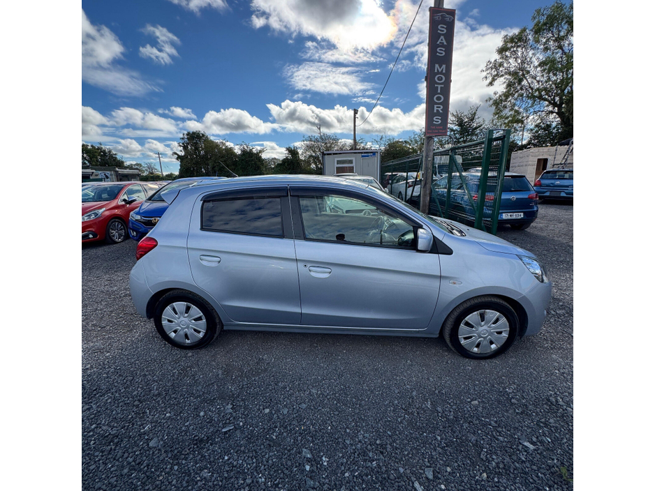 Mitsubishi Mirage — thumbnail 10