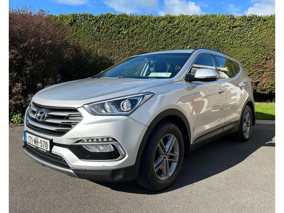 2017 Hyundai Santa Fe 2.2L Diesel For Sale Images
