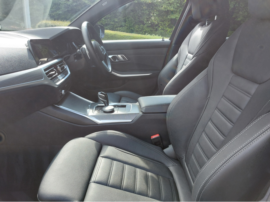 2022 BMW 3 Series 2.0L Petrol Plug-in Hybrid For Sale Images