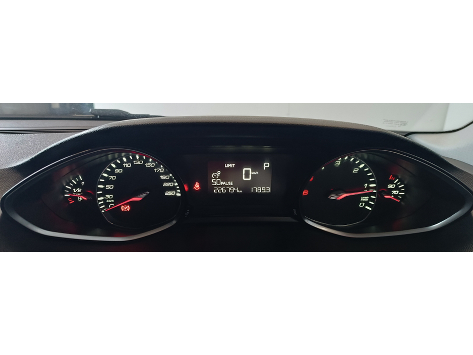 2014 Peugeot 308 2L Diesel For Sale Images