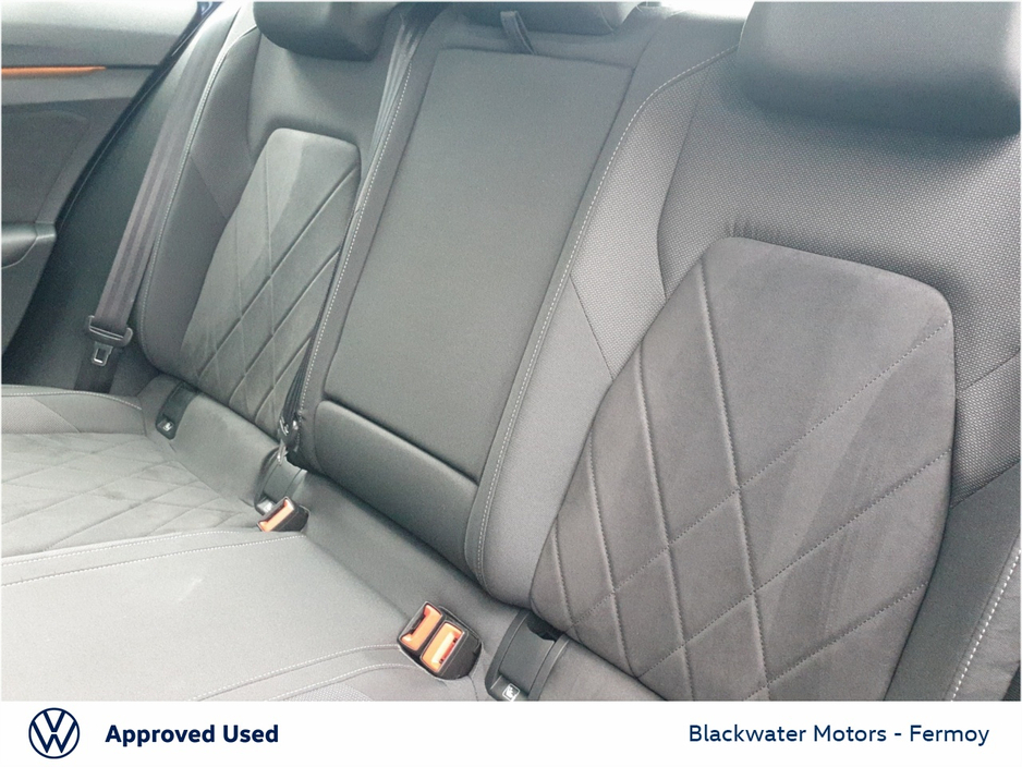 Volkswagen Golf 2.0TDI 115BHP STYLE — thumbnail 24
