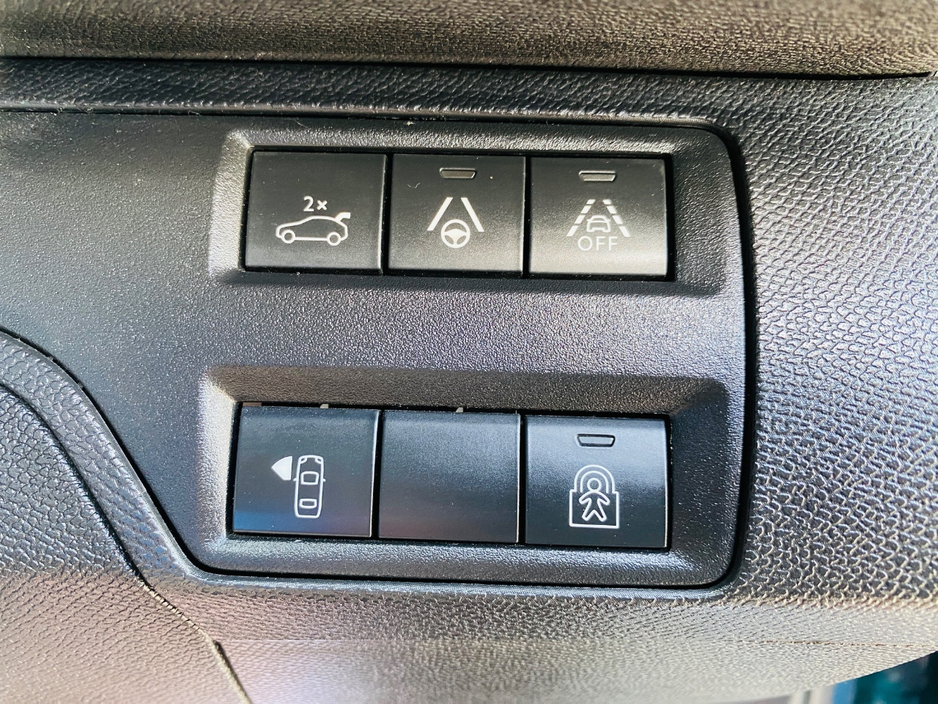 2021 Peugeot 5008 2L Diesel For Sale Images