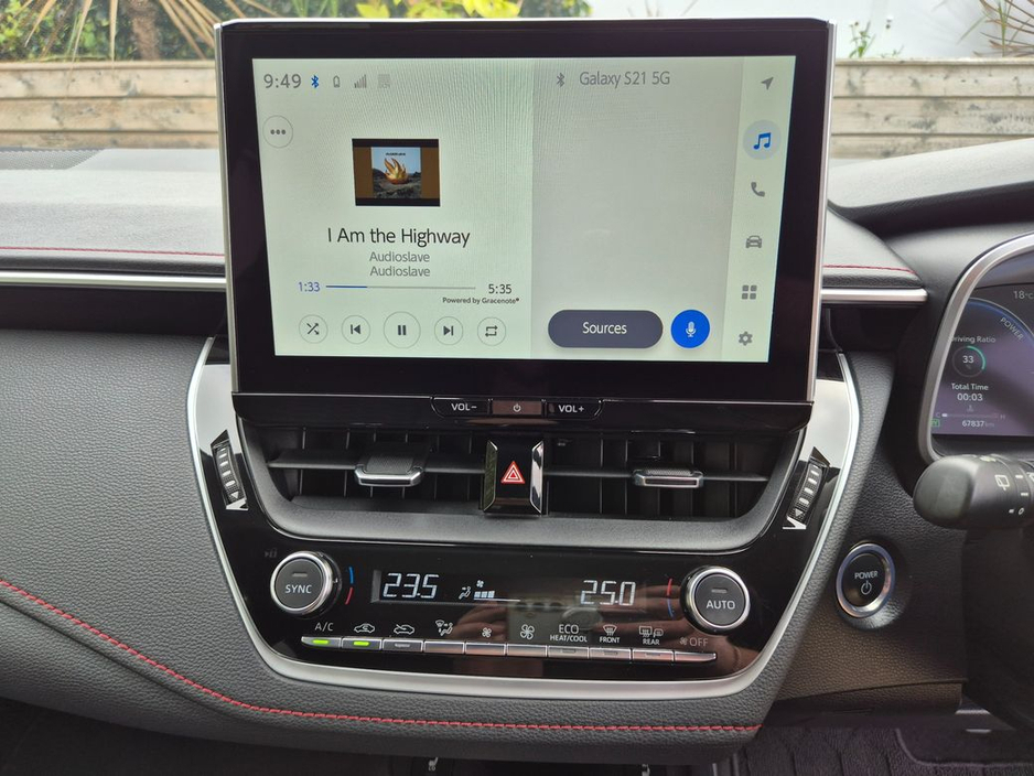 Toyota Corolla 1.8 HYBRID / SPORT SPEC / LOW MILEAGE / TAX €180 — thumbnail 21
