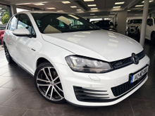 2014 Volkswagen Golf 2L Diesel For Sale Images