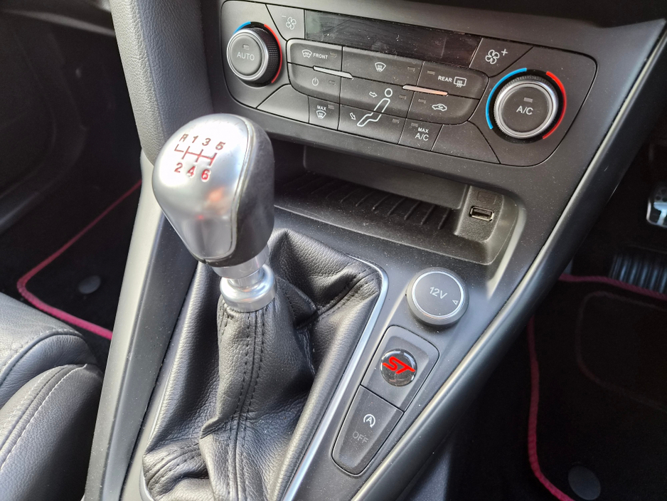 2016 Ford Focus 2L Diesel For Sale Images