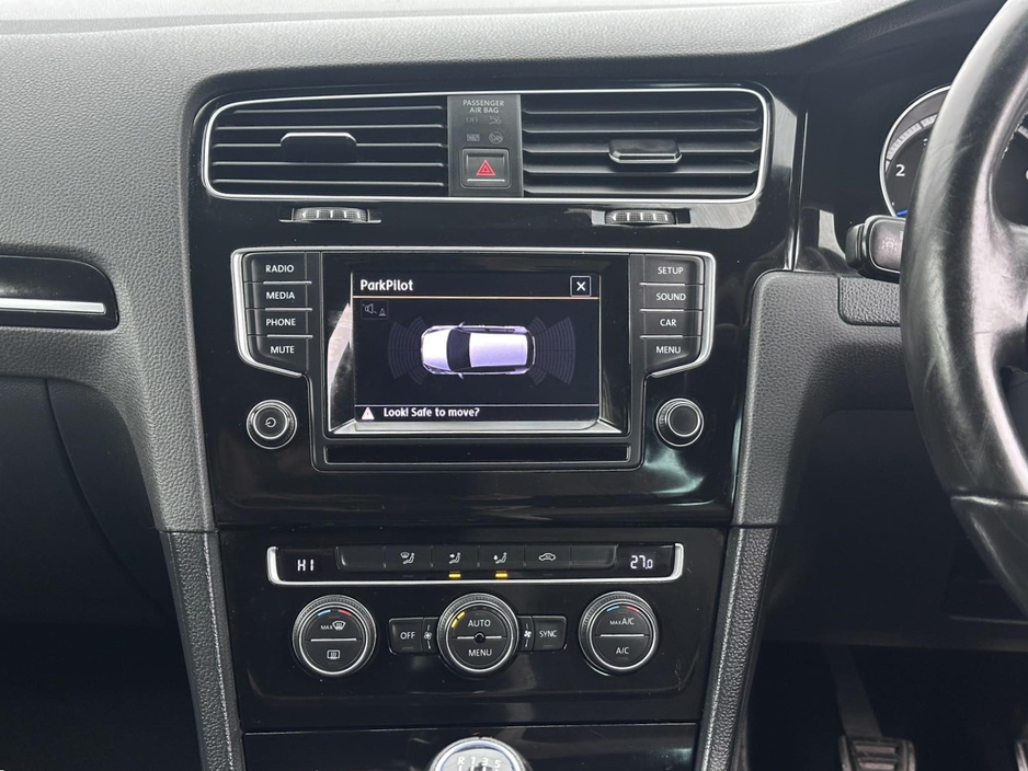 2014 Volkswagen Golf 2L Petrol For Sale Images