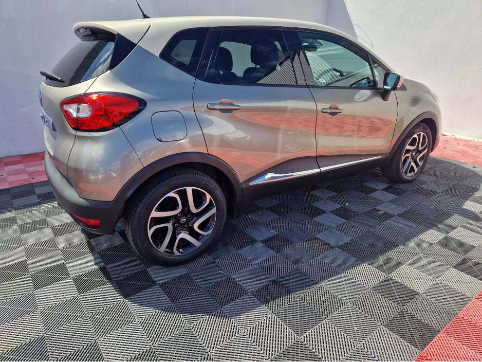 2015 Renault Captur 1.2L Petrol For Sale Images