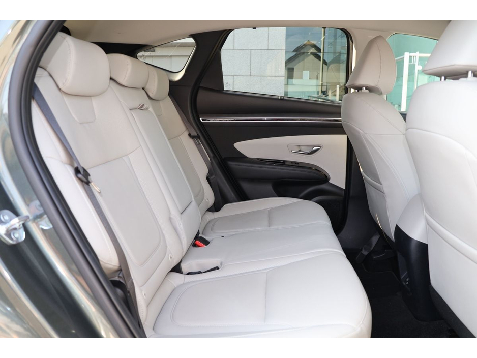 Hyundai Tucson 2WD Executive Plus HEV STG Auto — thumbnail 16