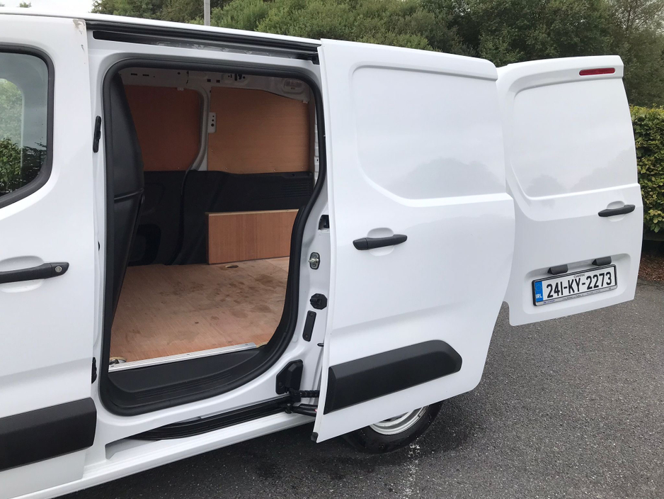2024 Fiat Doblo 1.5L Diesel For Sale Images