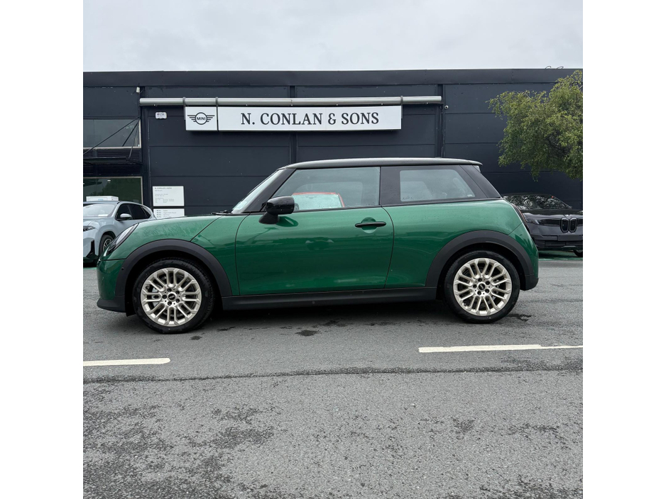 2025 MINI Cooper 1.5L Petrol For Sale Images