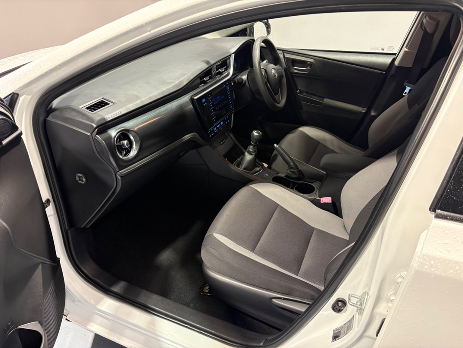 2016 Toyota Auris 1.4L Diesel For Sale Images