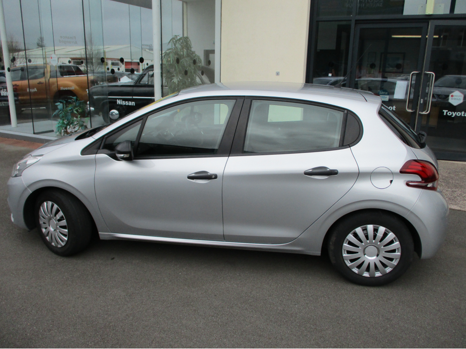 2017 Peugeot 208 1.2L Petrol For Sale Images