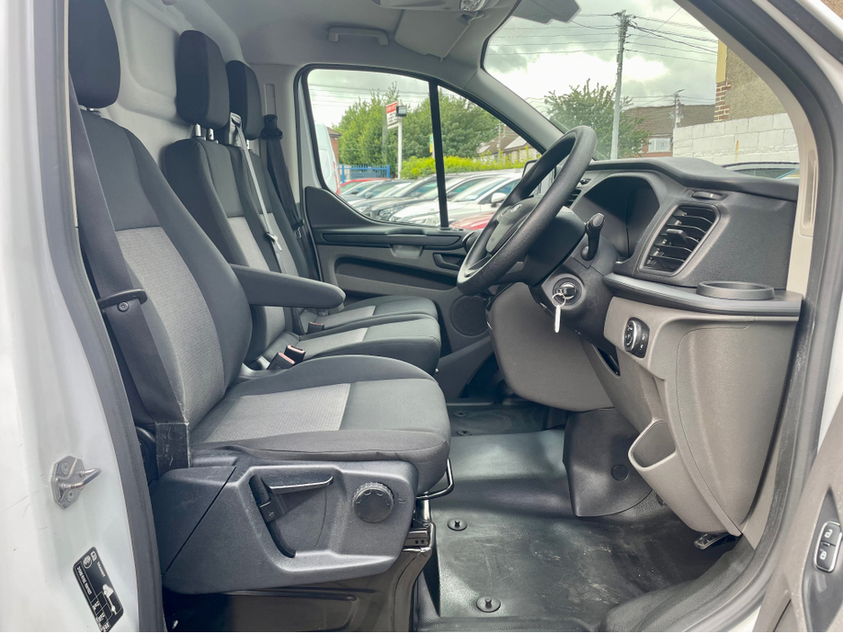 2022 Ford Transit Custom 2L Diesel For Sale Images