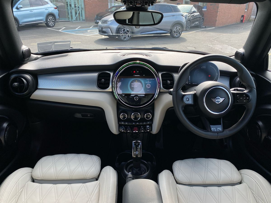 MINI Hatch Exclusive Convertible Auto — thumbnail 15