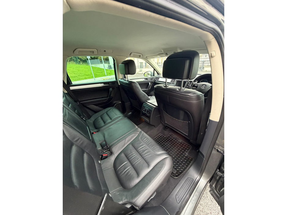 2016 Volkswagen Touareg 3L Diesel For Sale Images