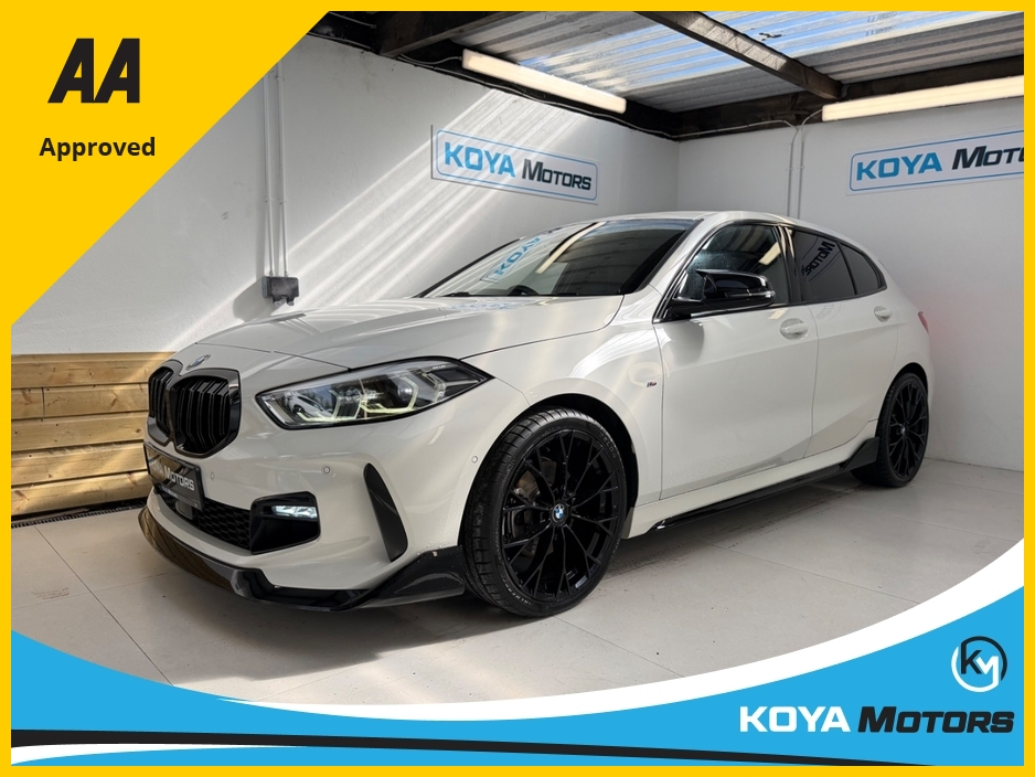 BMW 1 Series 118D M-SPORT M-PERFORMANCE PLUS 150 BHP DIESEL AUTOMATIC // APPLE CARPLAY // LED MATRIX LIGHTING // VIRTUAL DASH // ELECTRIC HALF LEATHER // PARK ASSIST W/REVERSING CAMERA // AA APPROVED DEALER 2026