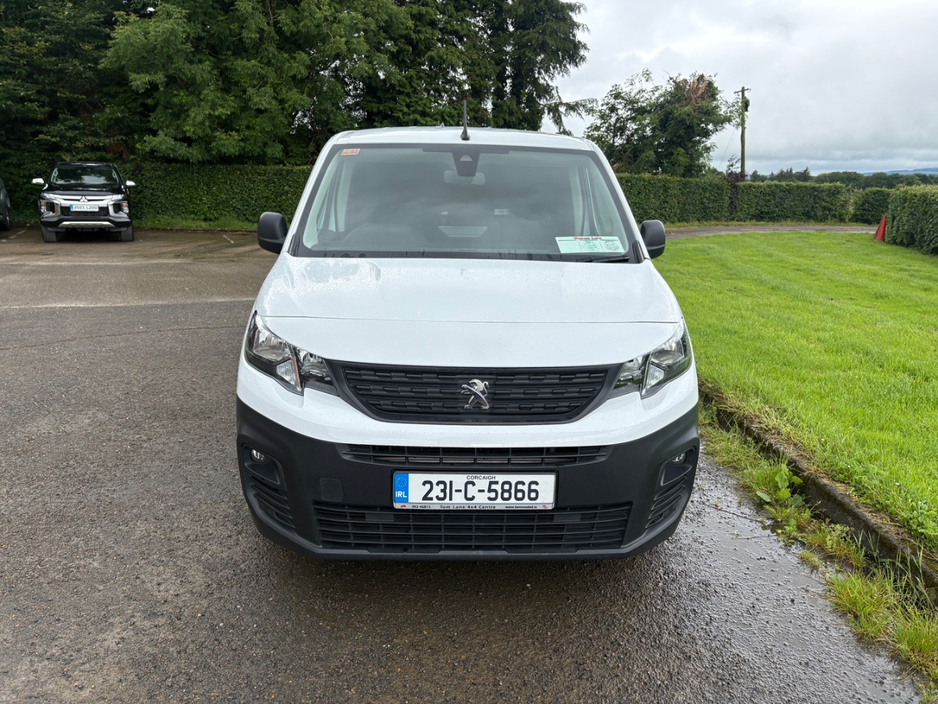 2023 Peugeot Partner 1.5L Diesel For Sale Images