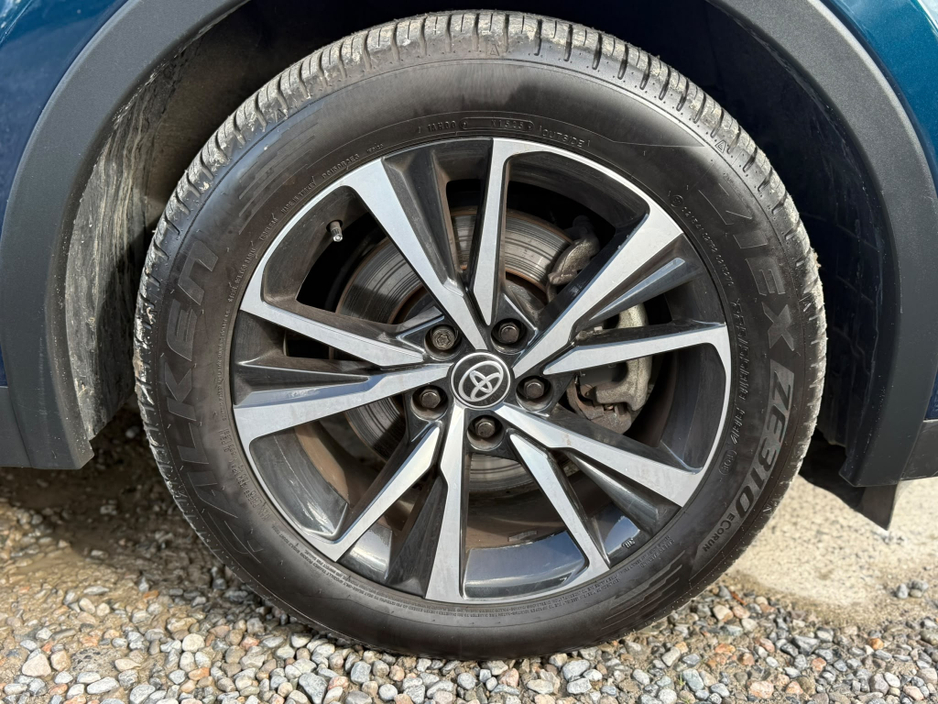 2024 Toyota C-HR 2L Petrol Plug-in Hybrid For Sale Images