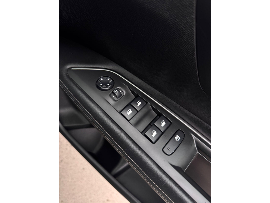2019 Peugeot 3008 1.2L Petrol For Sale Images