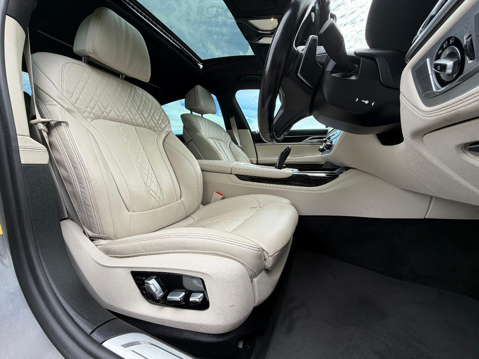 2021 BMW 7 Series 3L Petrol Plug-in Hybrid For Sale Images