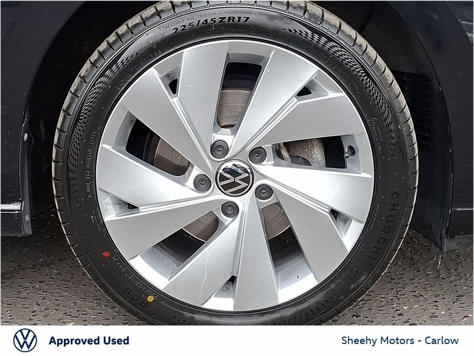 Volkswagen Golf 2.0TDI STYLE 5DR — thumbnail 9