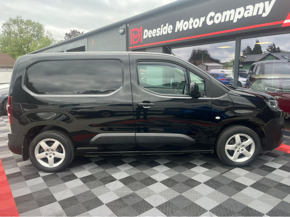 2023 Citroen Berlingo 1.5L Diesel For Sale Images