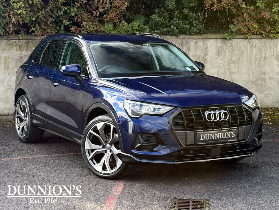 2025 Audi Q3 1.5L Petrol For Sale Images